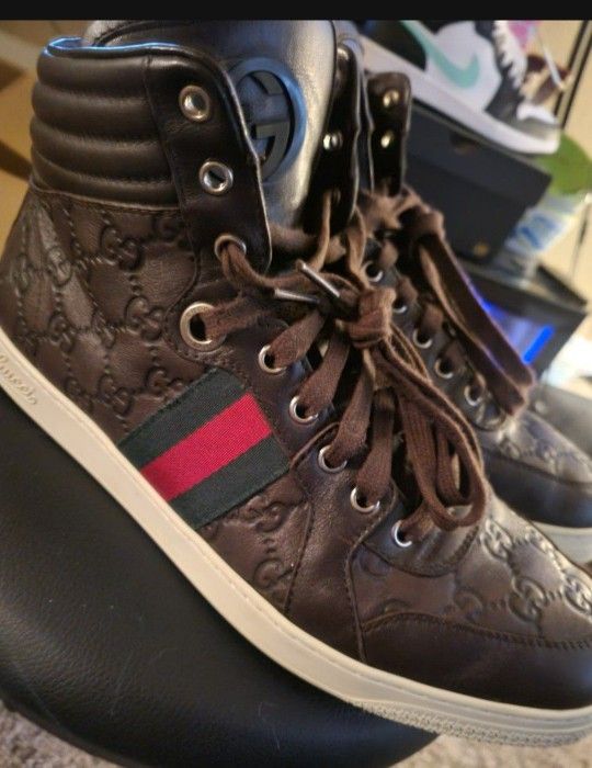 Authentic men's Gucci Shoes