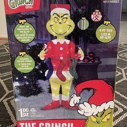 The Grinch Lighted Tinsel Yard Sculpture 
