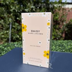 DAISY MARC JACOBS