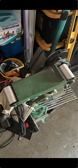 Grizzly industrial belt sander