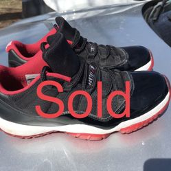 Jordan 11 Bred Low Size 9.5