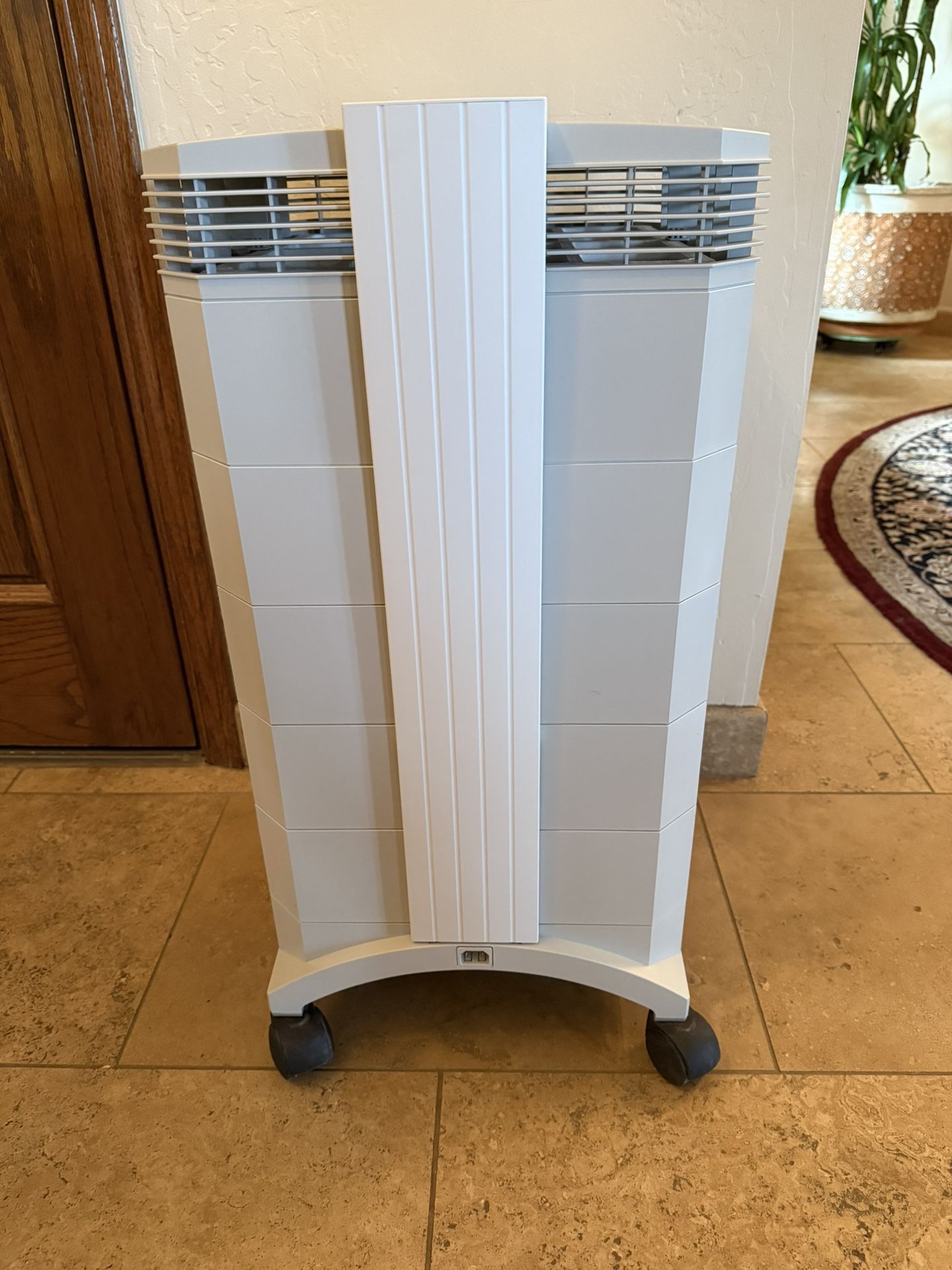 iQ Air Health Pro Compact Air Filter