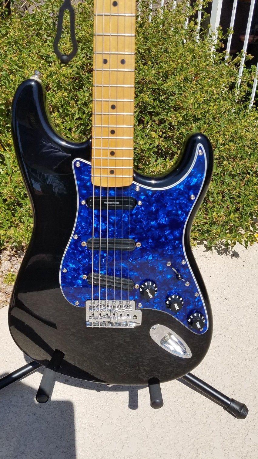 97' MIM Fender Stratocaster