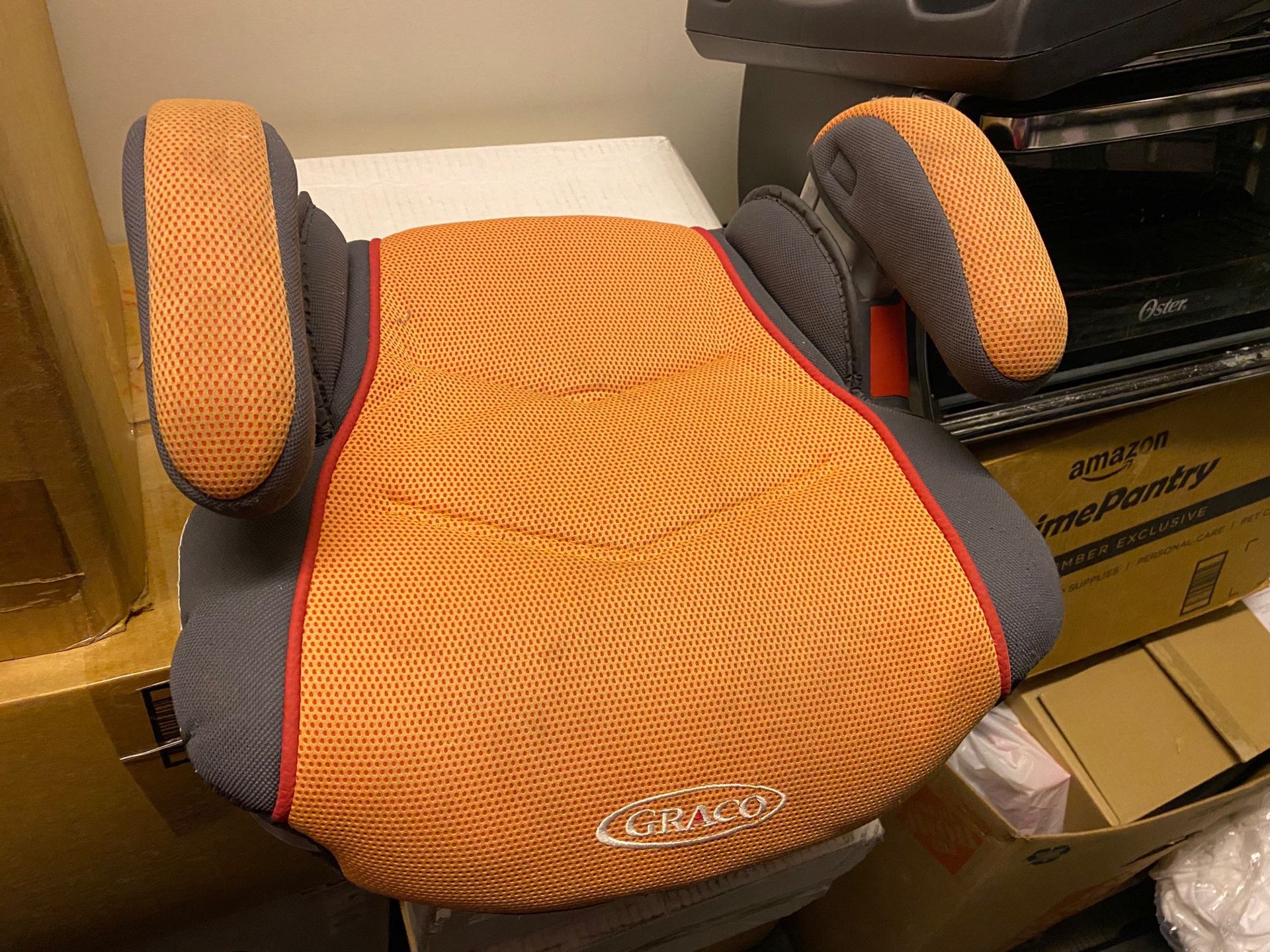 Backless booster seat Graco