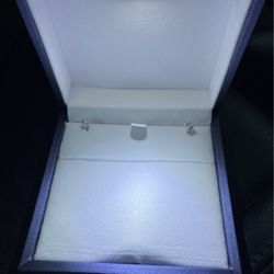 Selling Diamond Earrings 