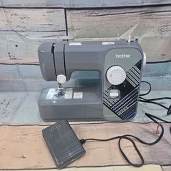 BROTHER LX3817G SEWING MACHINE 17 StitchPortable Full Size SewingMachine EUC