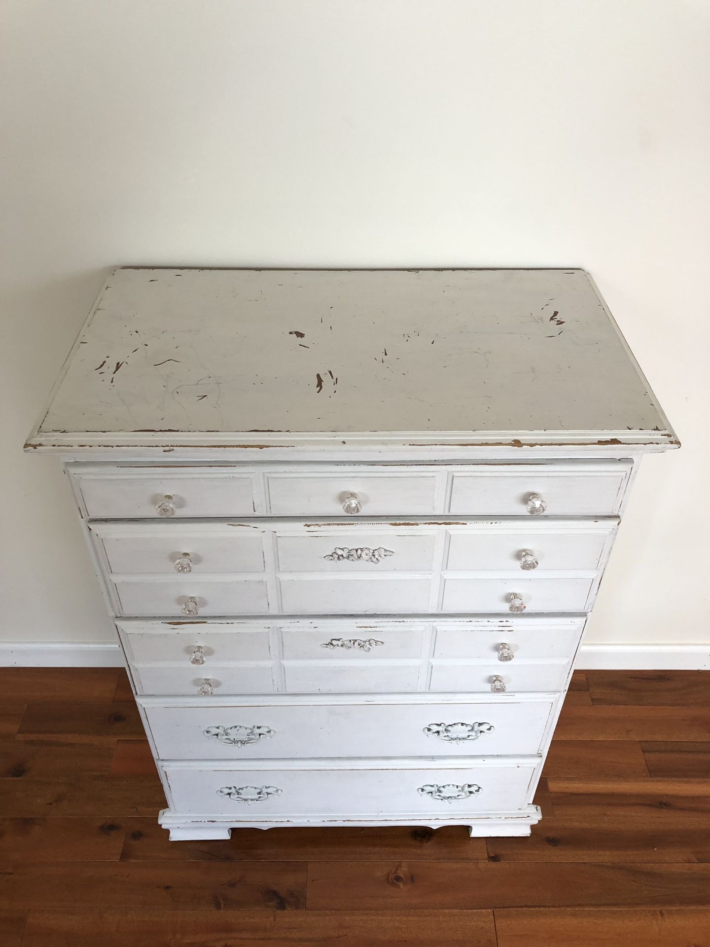vintage white dresser for Sale in Los Angeles, CA OfferUp