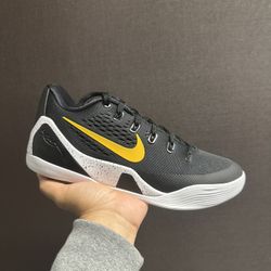 Nike Kobe Elite 9 “ Black University Gold” 