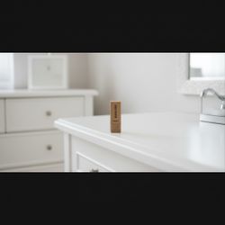  Burberry Kisses Matte Lipstick in the shade 93 Matte Russet