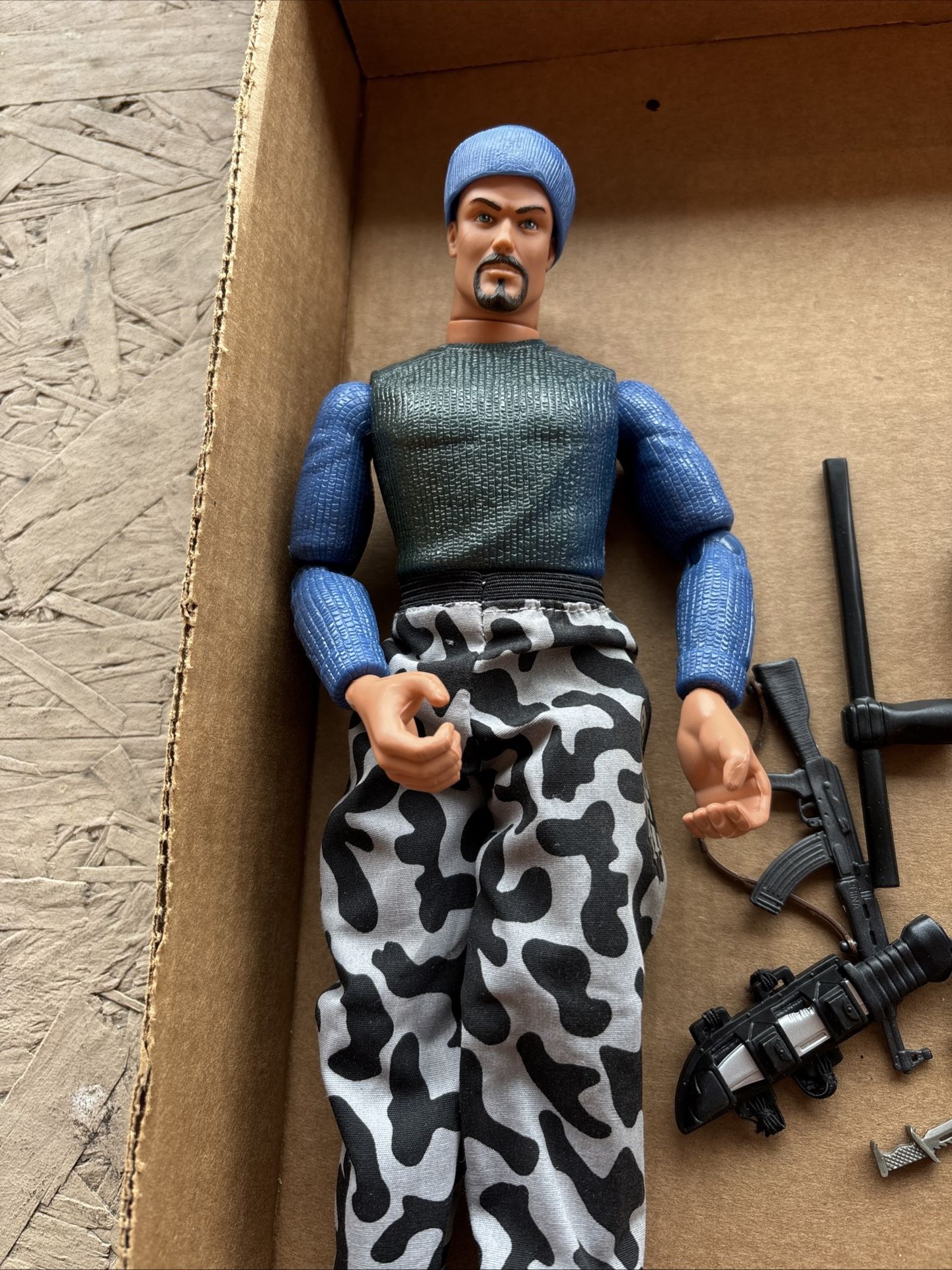 1996 GI Joe Action Figure & Loads Of Accessories.