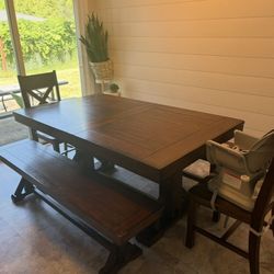 Dining room table