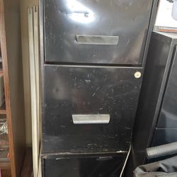 4 file cabinet $10 each