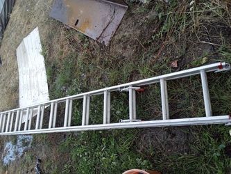 WARNER aluminum extension latter 21 to 24 ft 200 lb max wait