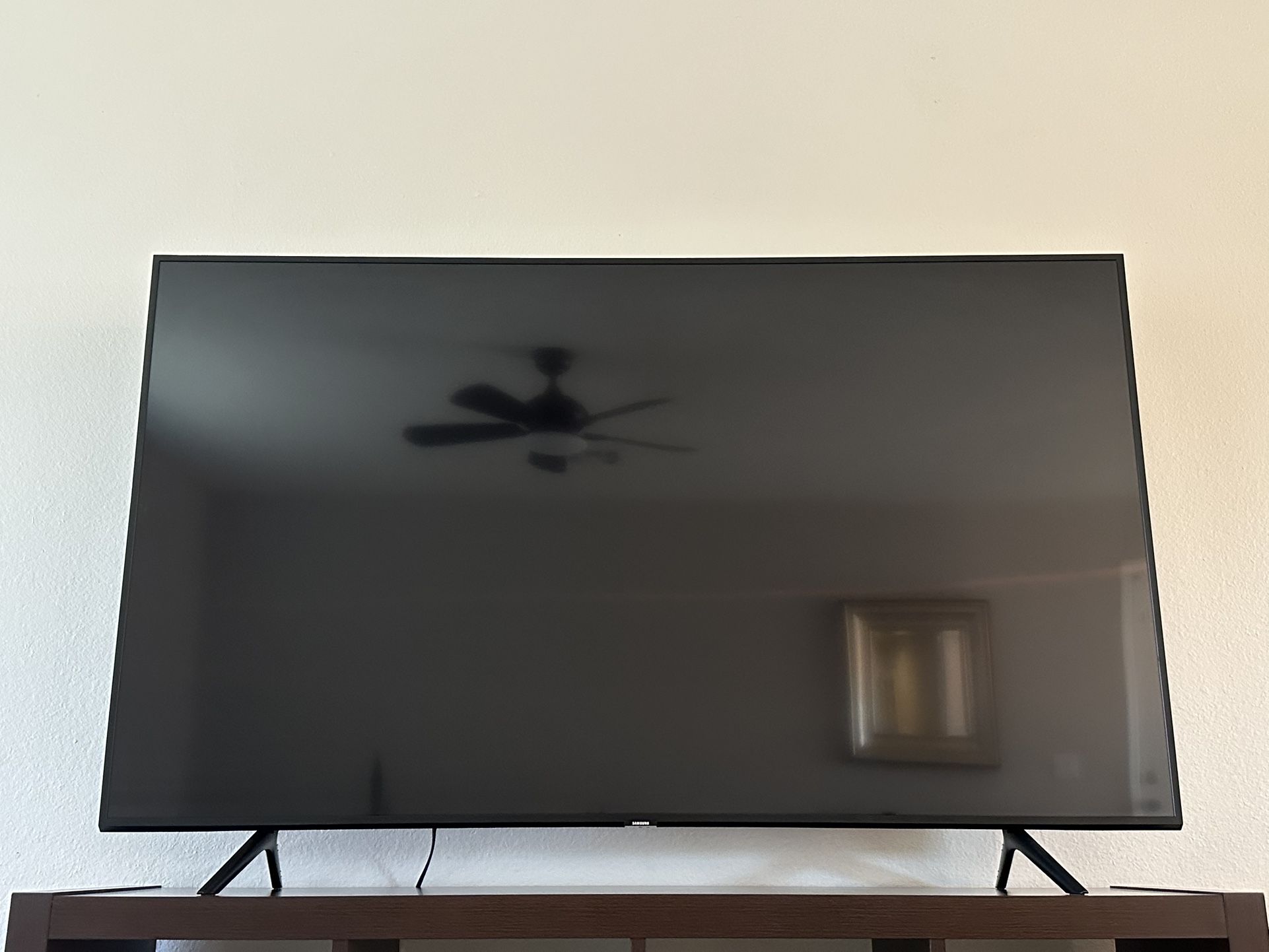 65” Samsung UHD Tv