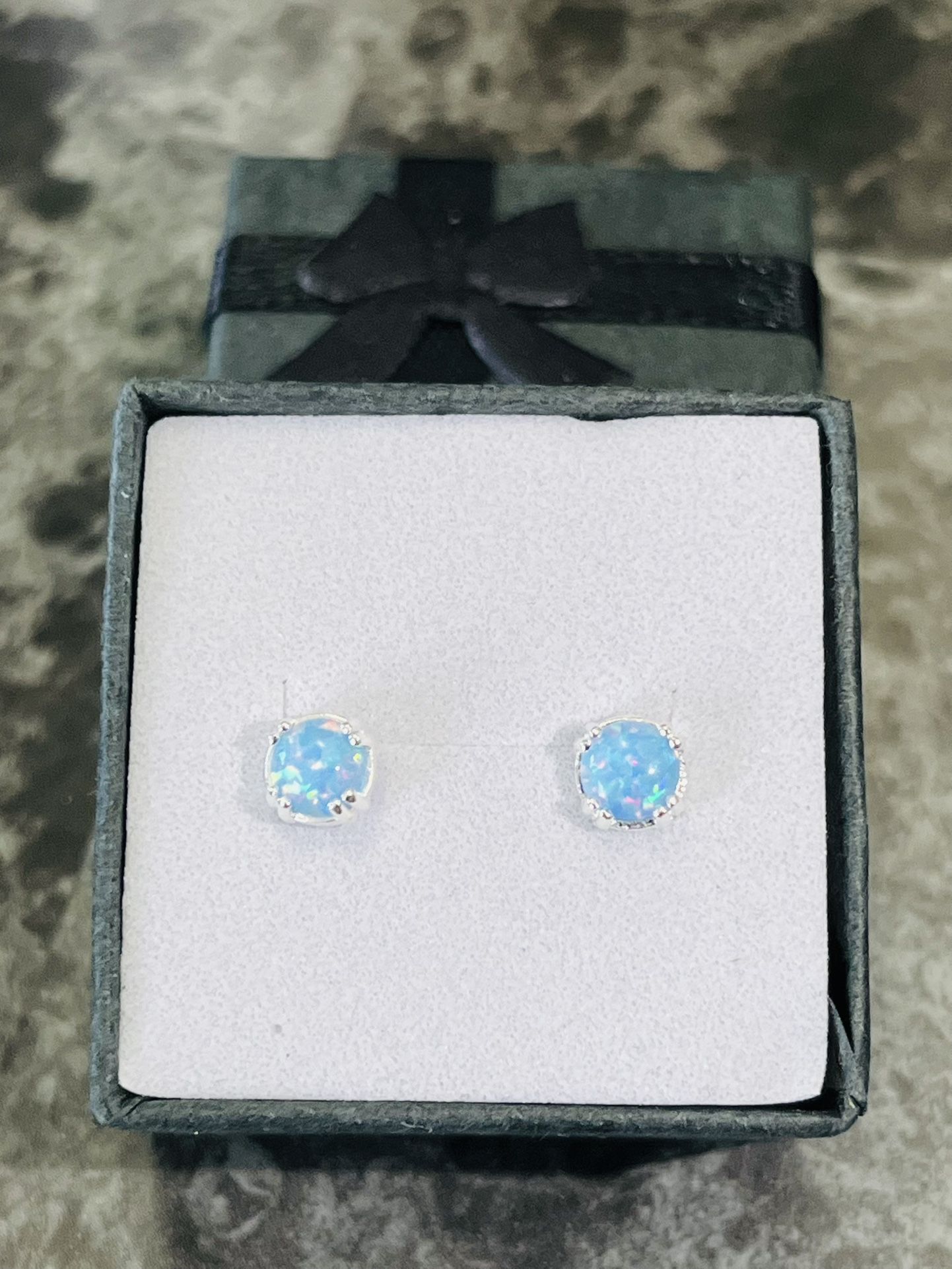 ✨ Beautiful Blue Opal Sterling Silver Studs 💝✨