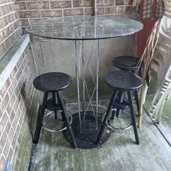 Bar Stools With Table