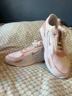 Nike Air Max Bolt - NEW  Women’s