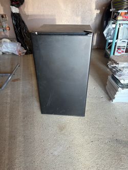 Small refrigerator