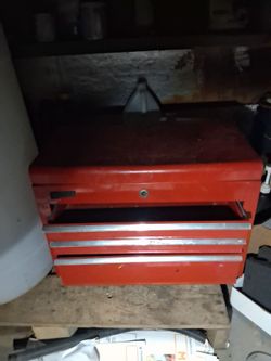 Tool chest