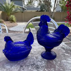 COBALT BLUE DEPRESSION STYLE GLASS ROOSTER AND HEN CANDY DISH VINTAGE BOWL JAR