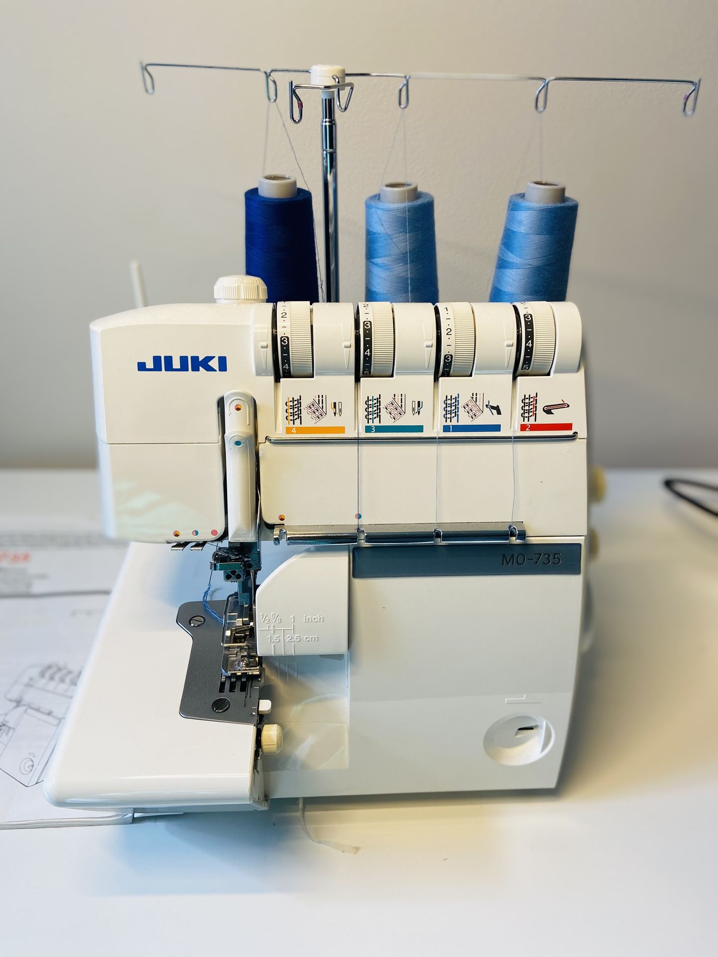Juki 5 thread overlock and cover stitch machine