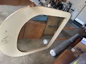 Free mirror