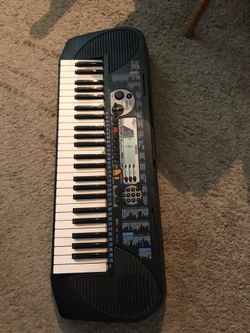 Yamaha PSR—79 Keyboard