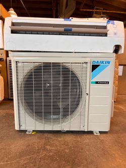 Used DAIKIN 9000 BTU Mini Split System (Condenser + Wall mount)