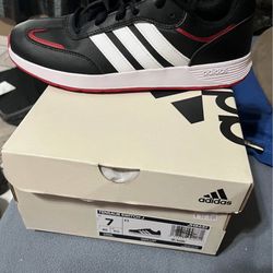 Very Cute Tennis Size 7 Boys