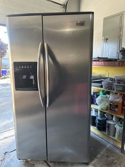 Frigidaire professional series refrigerator