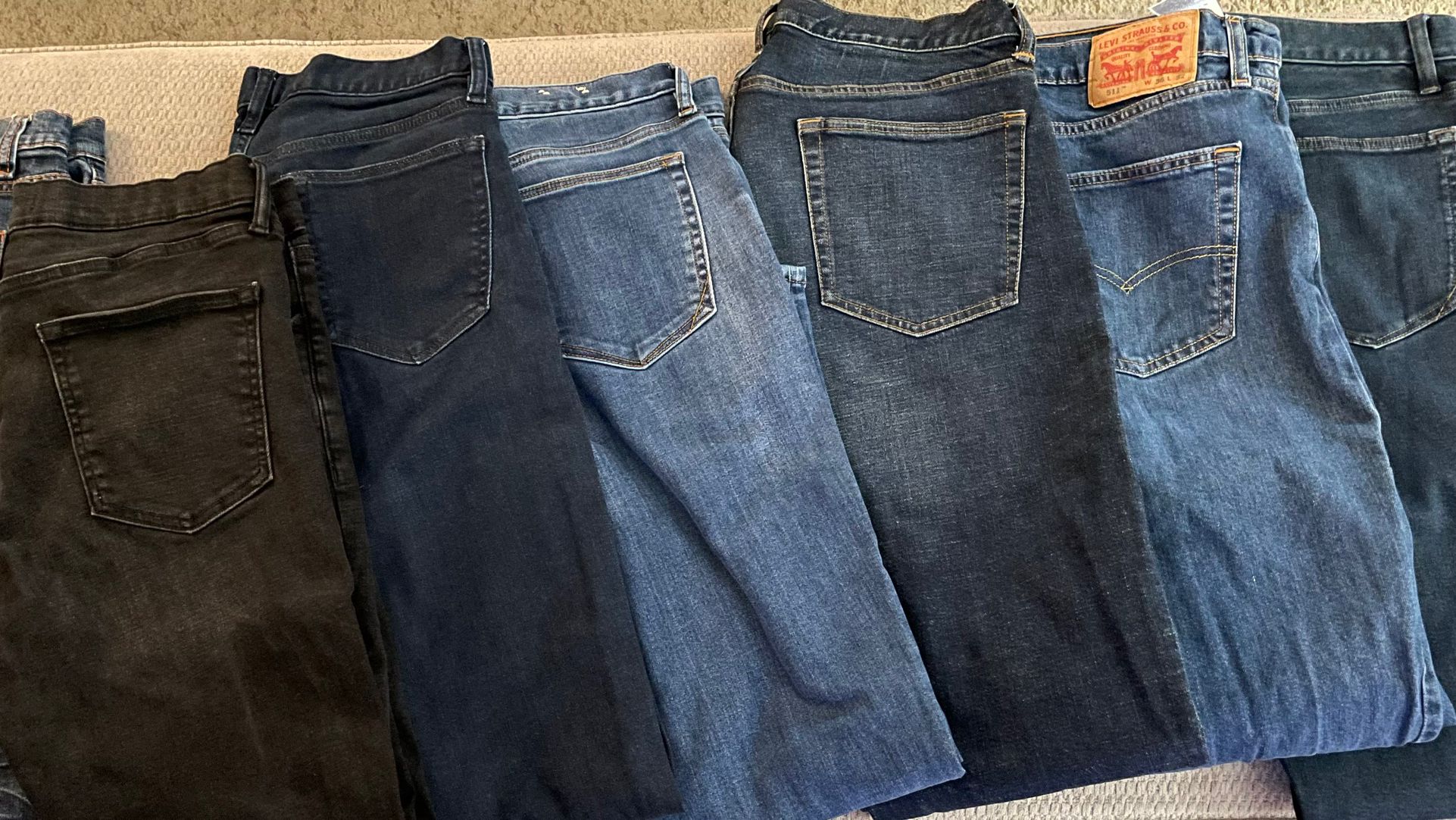 Jeans Men’s $20 Each From Levi’s, Banana Republic And Gap See Sizes In Description