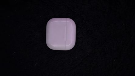 Airpods Generation 4 (Used but still in good condition)