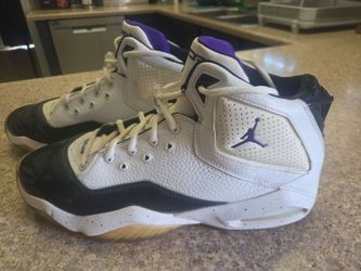 Nike Air Jordan B'Loyal shoes in the white, court purple, and black men's size 12 Good $40
Pick up Mesa Higley and University