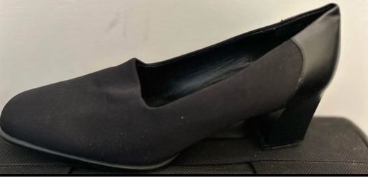 Black Block Heel Pump