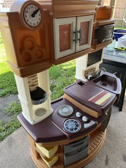 Play Kitchen - Step 2