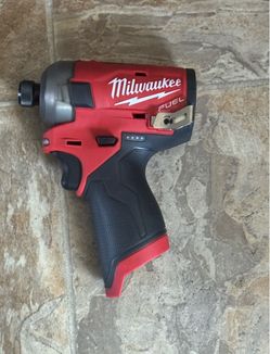 Milwaukee M12 Fuel Surge 1/4 Hex Impact Driver