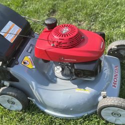 HONDA SELF PROPEL LAWN MOWER