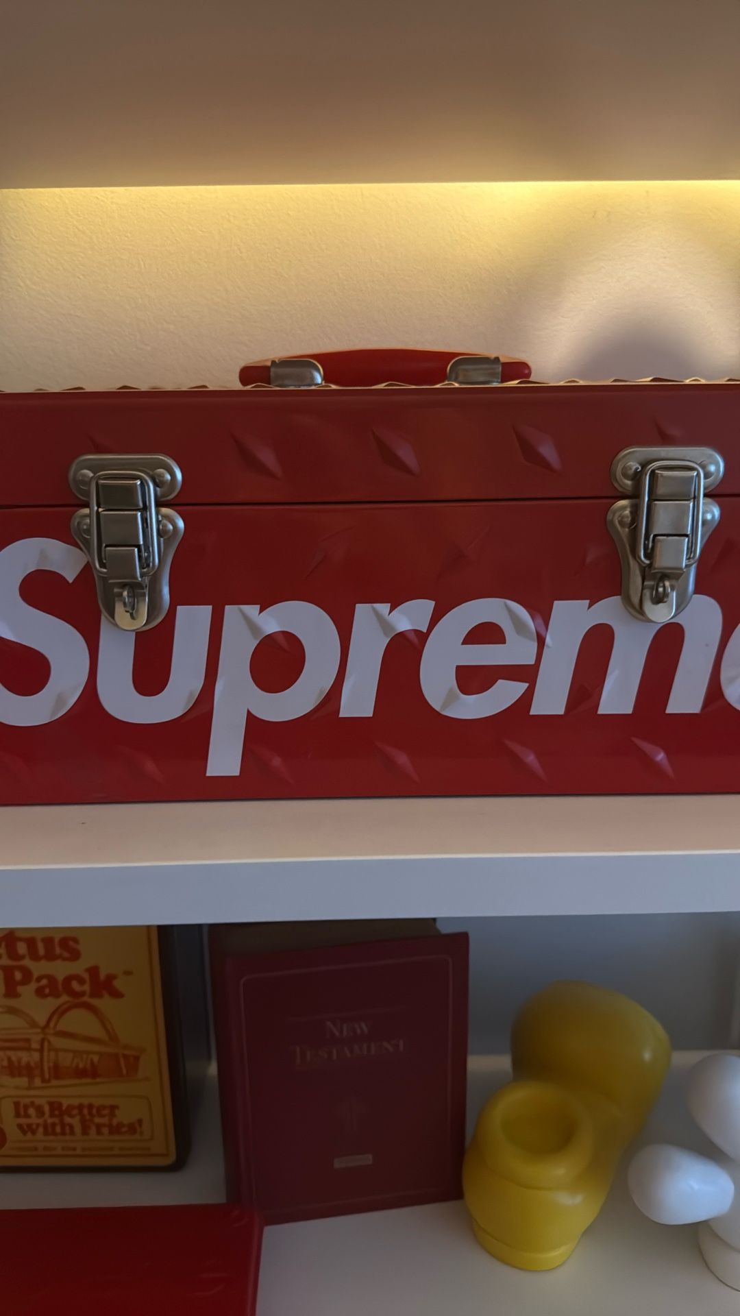 Supreme Box 