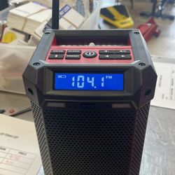 Milwaukee M12 Radio