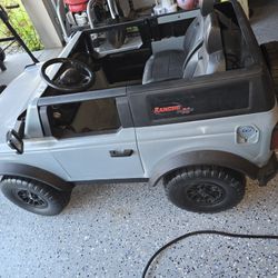 Kid Trax 12v Bronco Truck