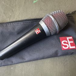 SE Electronics Microphone