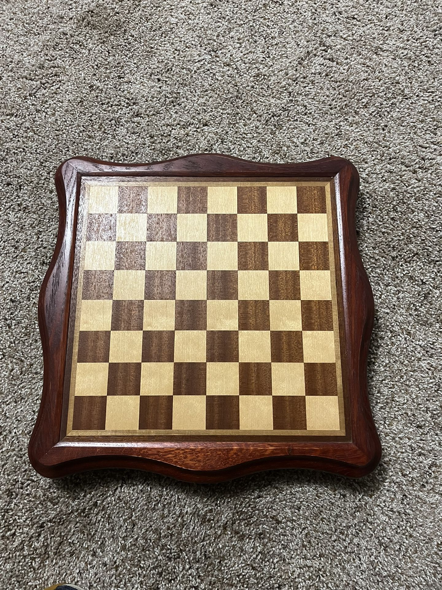 Complete Solid Wood Carved Chess Set in Excellent Condition