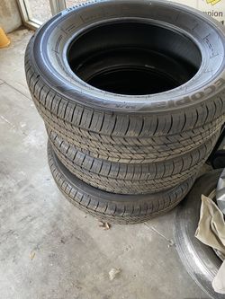 Four good tires good brand 215/65r17