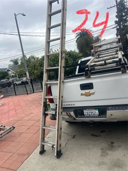 Escalera de 24 pies de fibra de vidrio