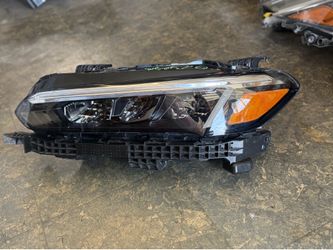 2022 Honda Civic Left Headlight