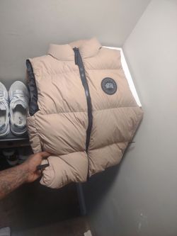 Canada goose puffer vest