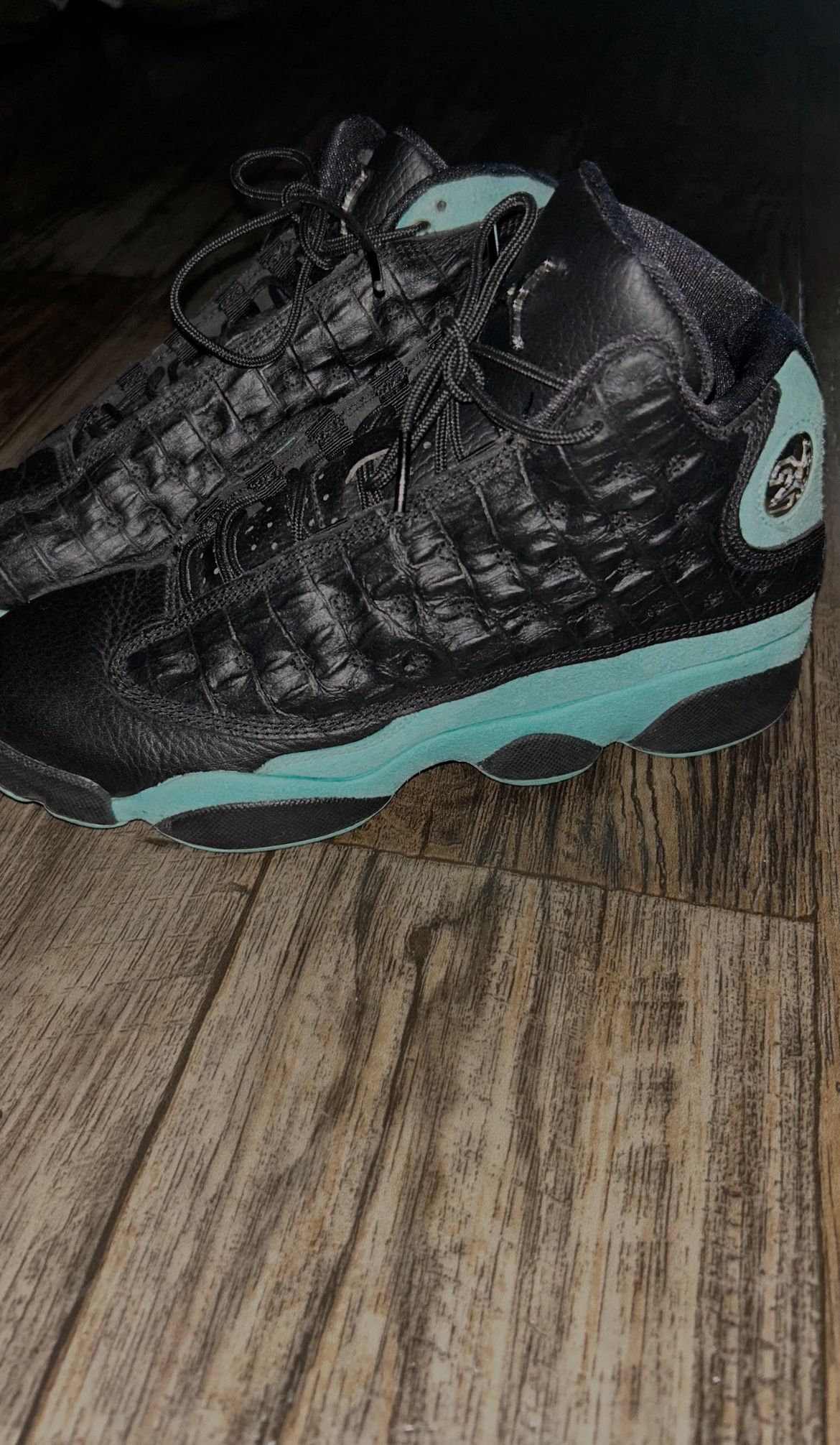 Jordan 13 Retro Black Island Green