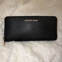 Micheal Kors Wallet