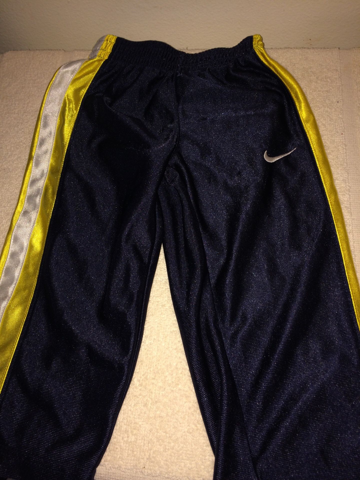 Nike toddler boys pants