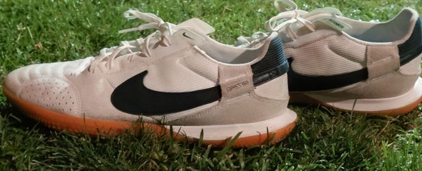 Nike Streetgato Futsal / Indoor Soccer Shoes - Men's 12.5 (Excellent Condition)
